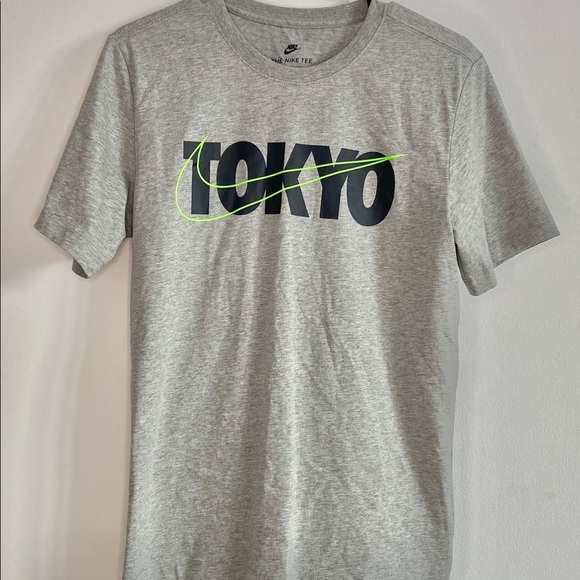Nike TOKYO shirt - Picture 2 of 2
